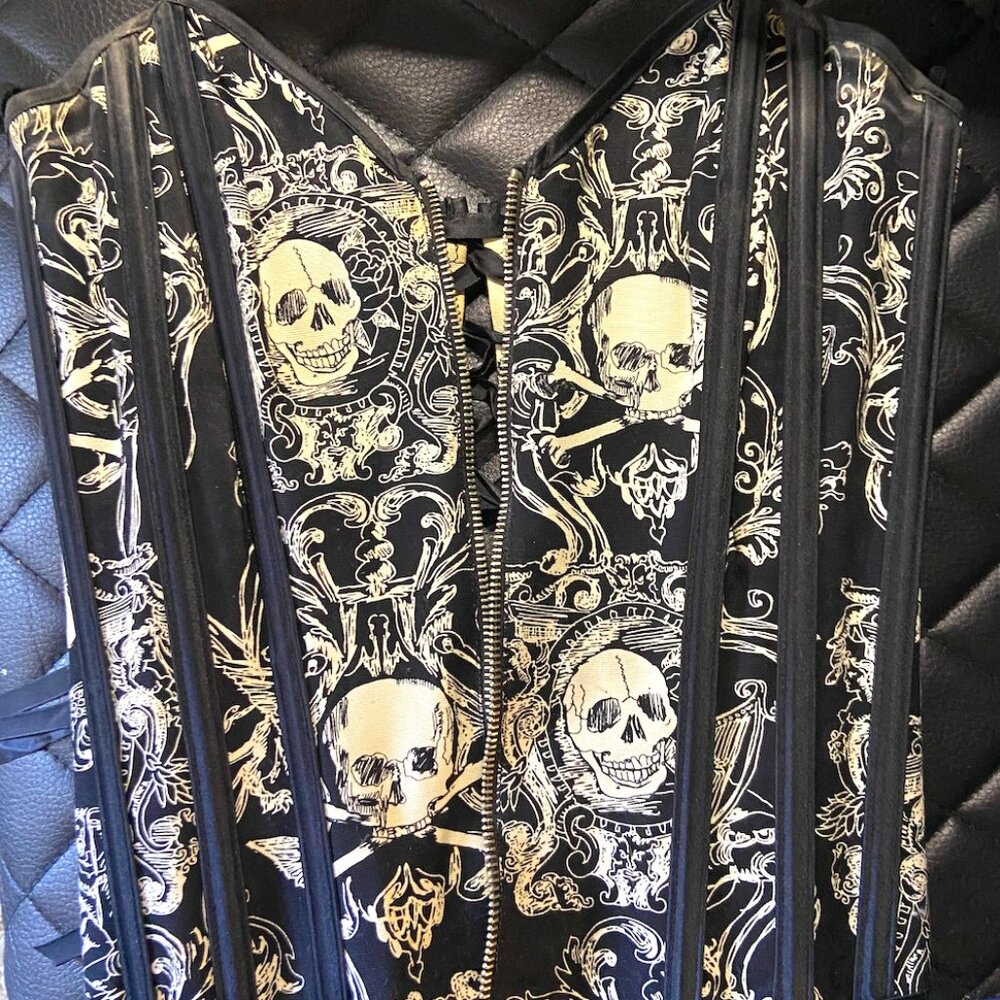 Skeleton Corset, black& white